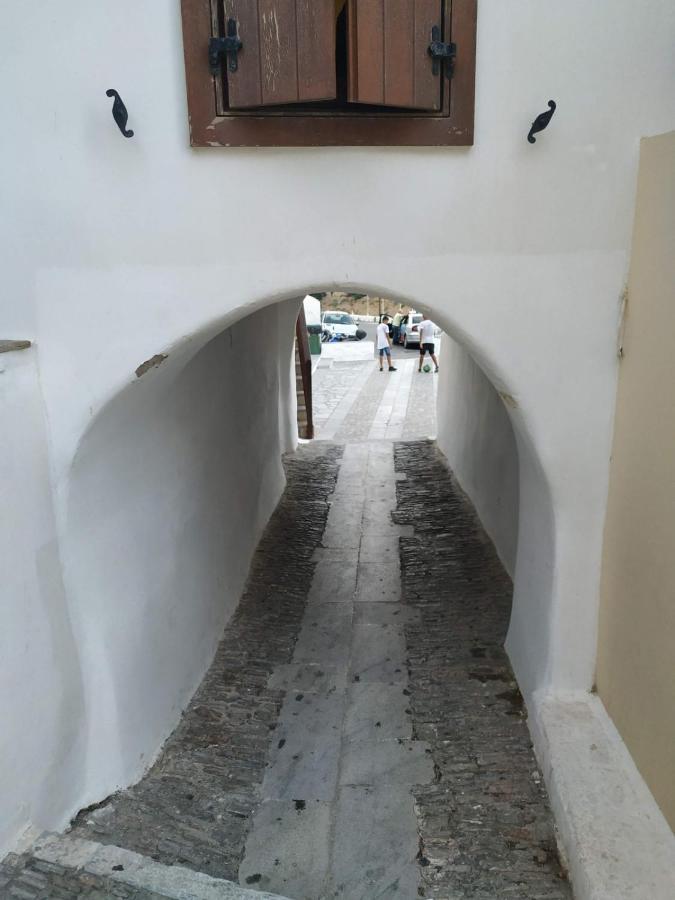 Azura, Traditional Residence In Áno Szírosz Kültér fotó